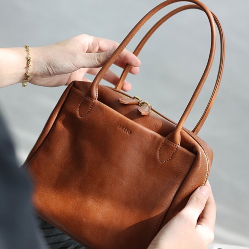 leather hobo purse